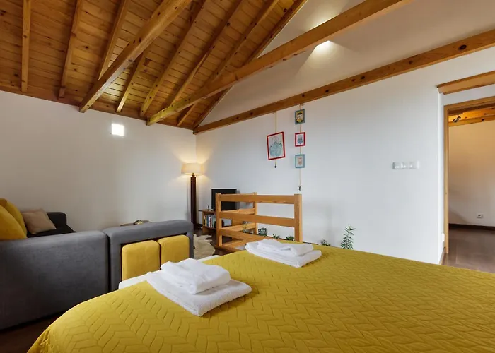 Casas Da Pedreira * Lajes do Pico