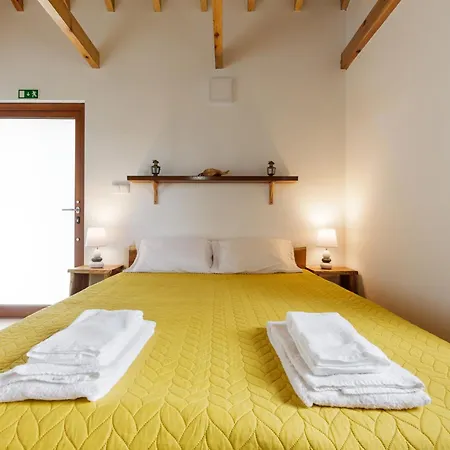 בית נופש Casas Da Pedreira *